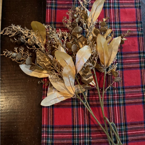 Set of 2 Leaf Stem Arrangement Gold - Threshold - Picture 2 of 6